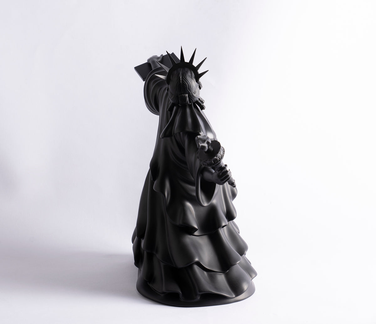 WHN SCU POR 27924 9 Riot of Liberty (Black)