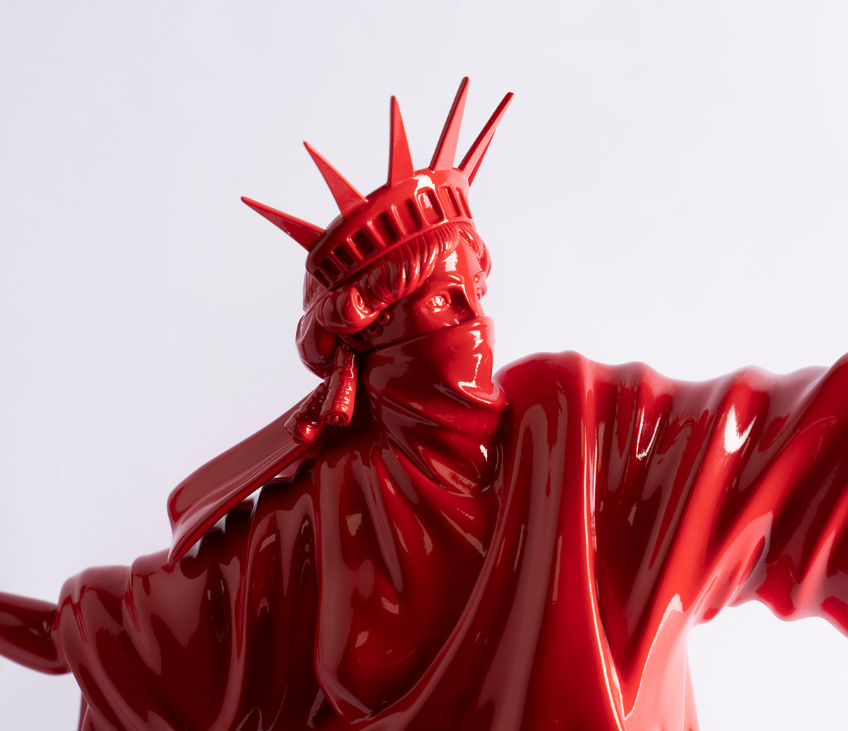 WHN SCU POR 27925 2 Riot of Liberty (Red)