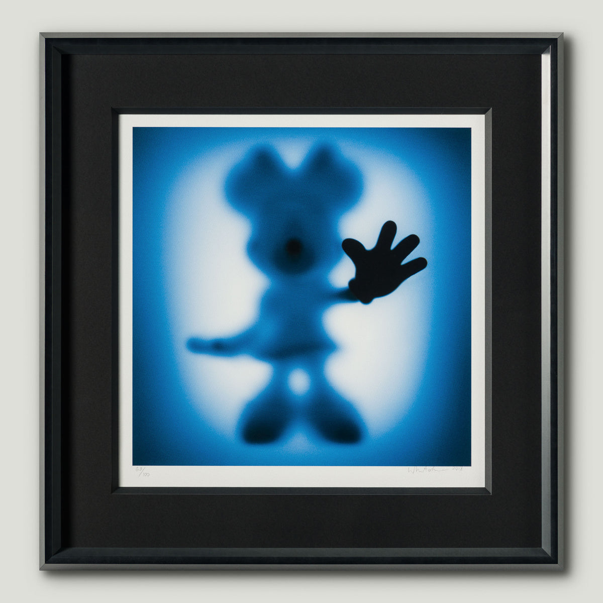 WHN SLE HUM 26625 Minnie Blue 60 x 60 1