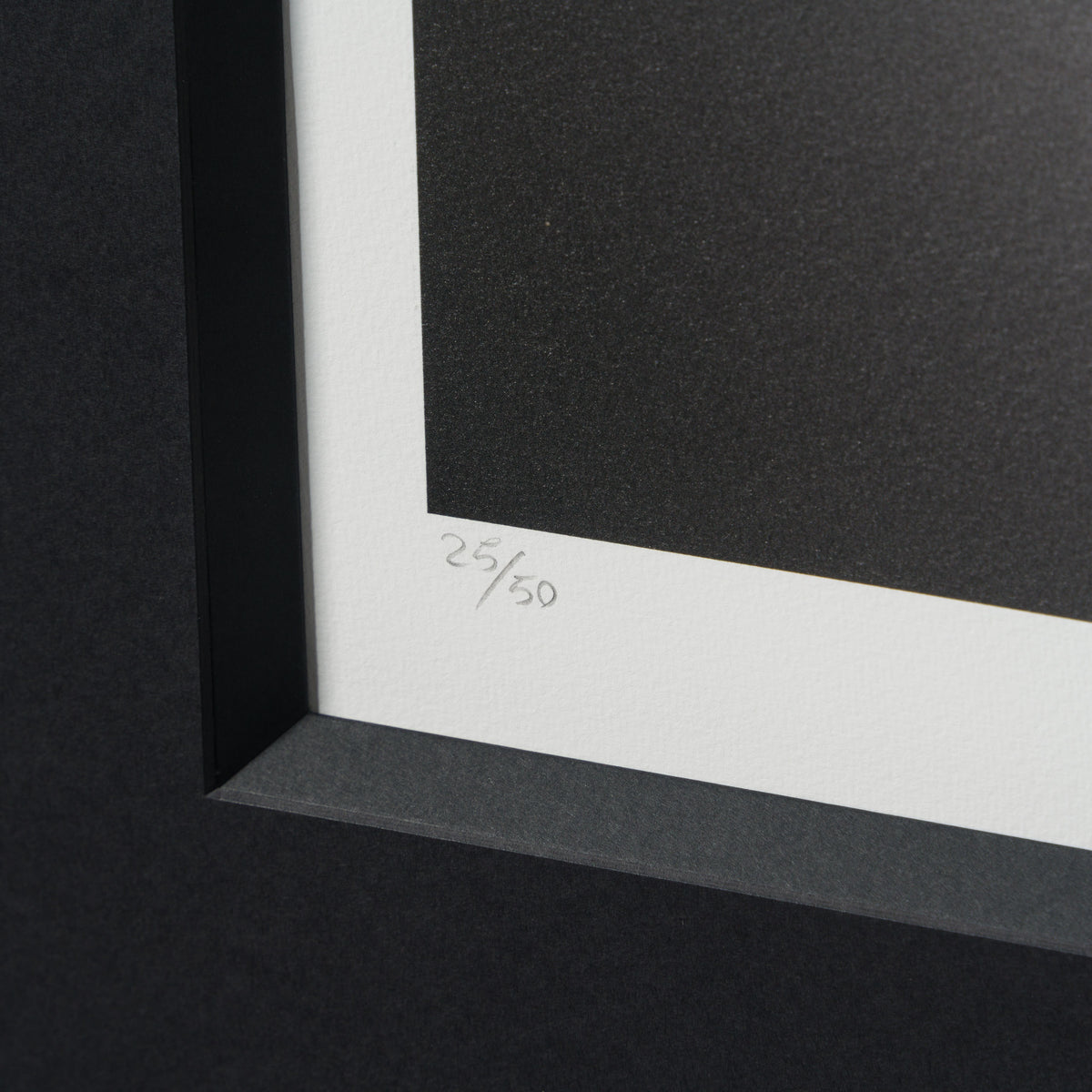 WHN SLE HUM 26630 Lisa 90 x 90 3