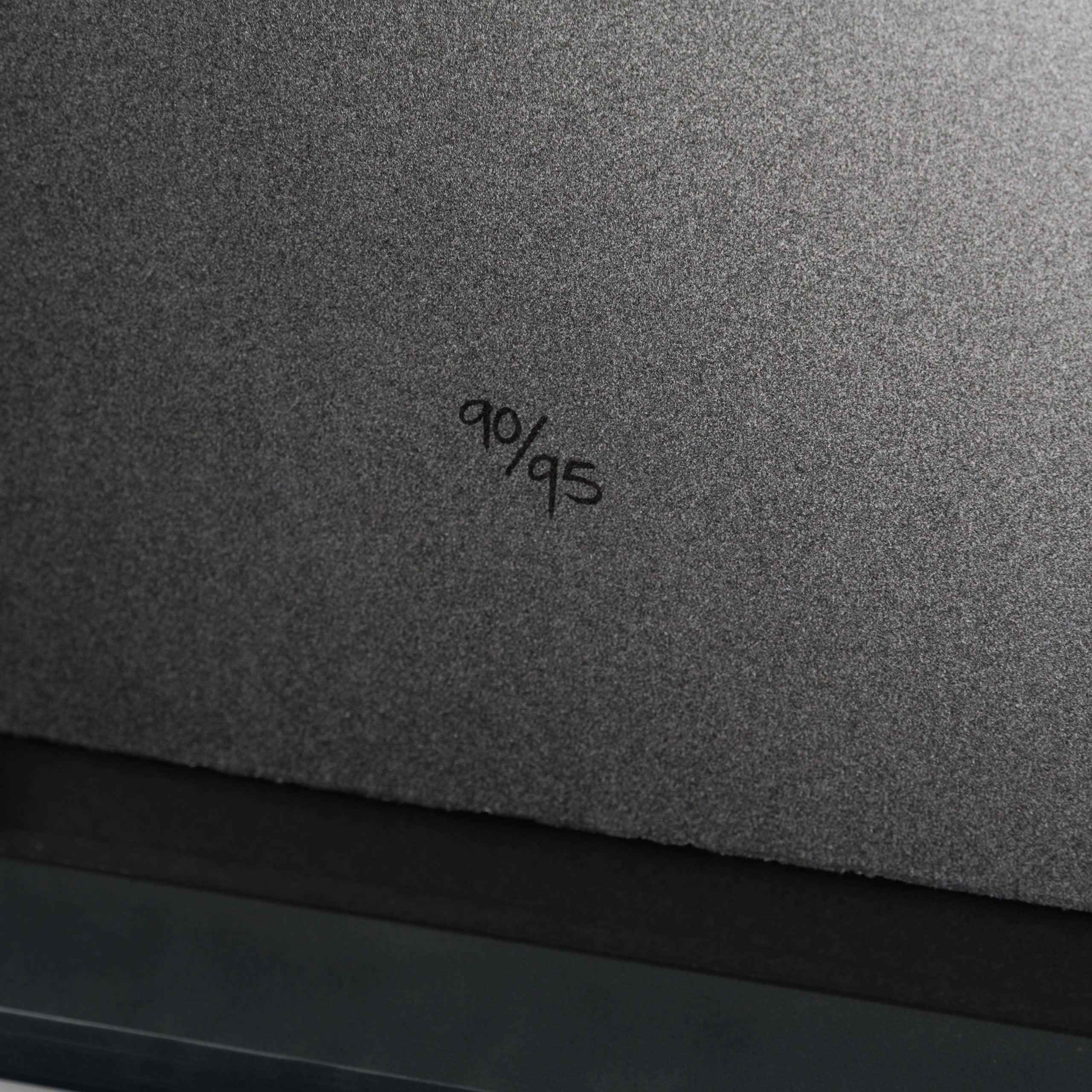 WHN SLE HUM 31723 Gone Bustin 90 x 90 4