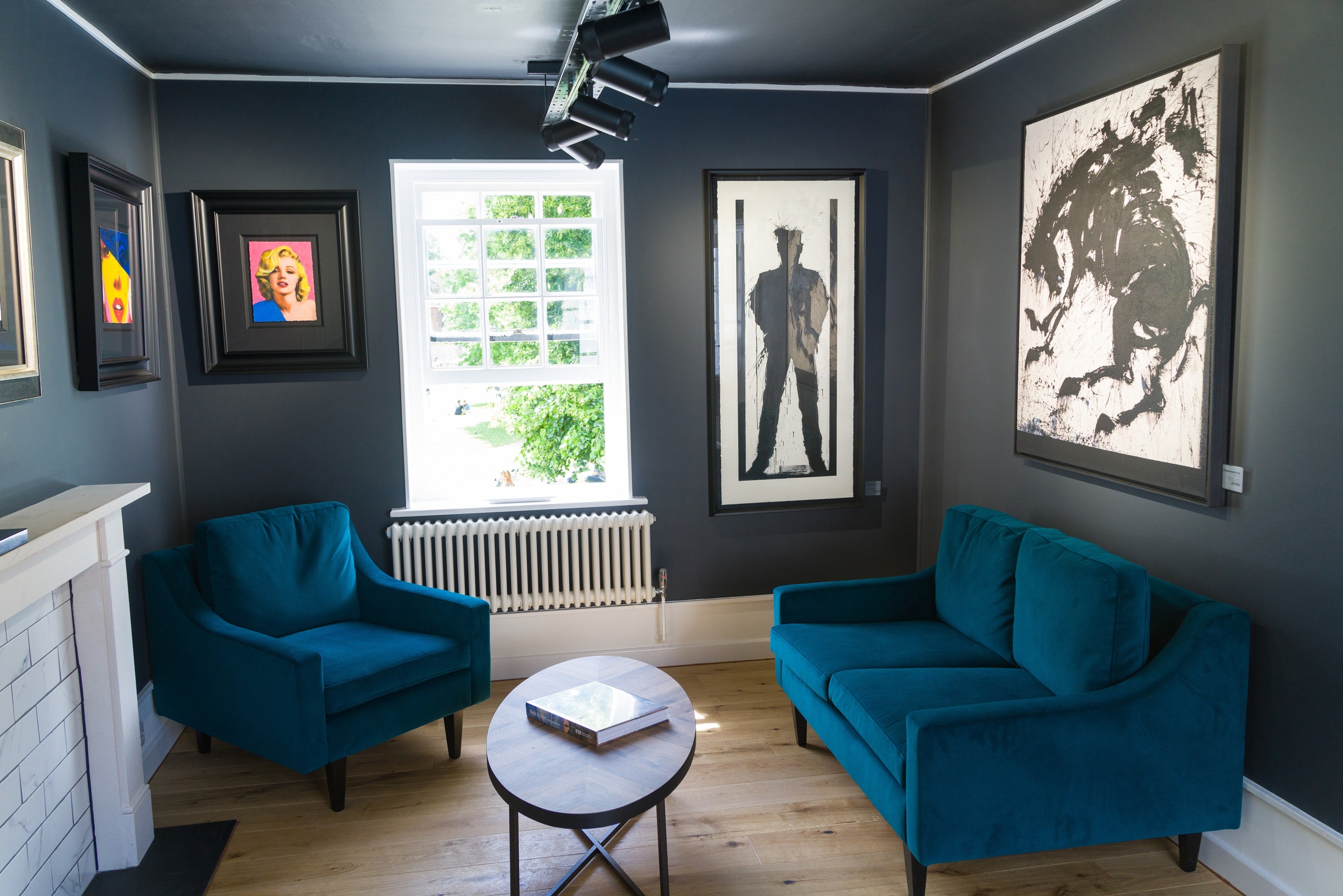 Product image 2 for richard-hambleton-tribeca-rider-1634897770