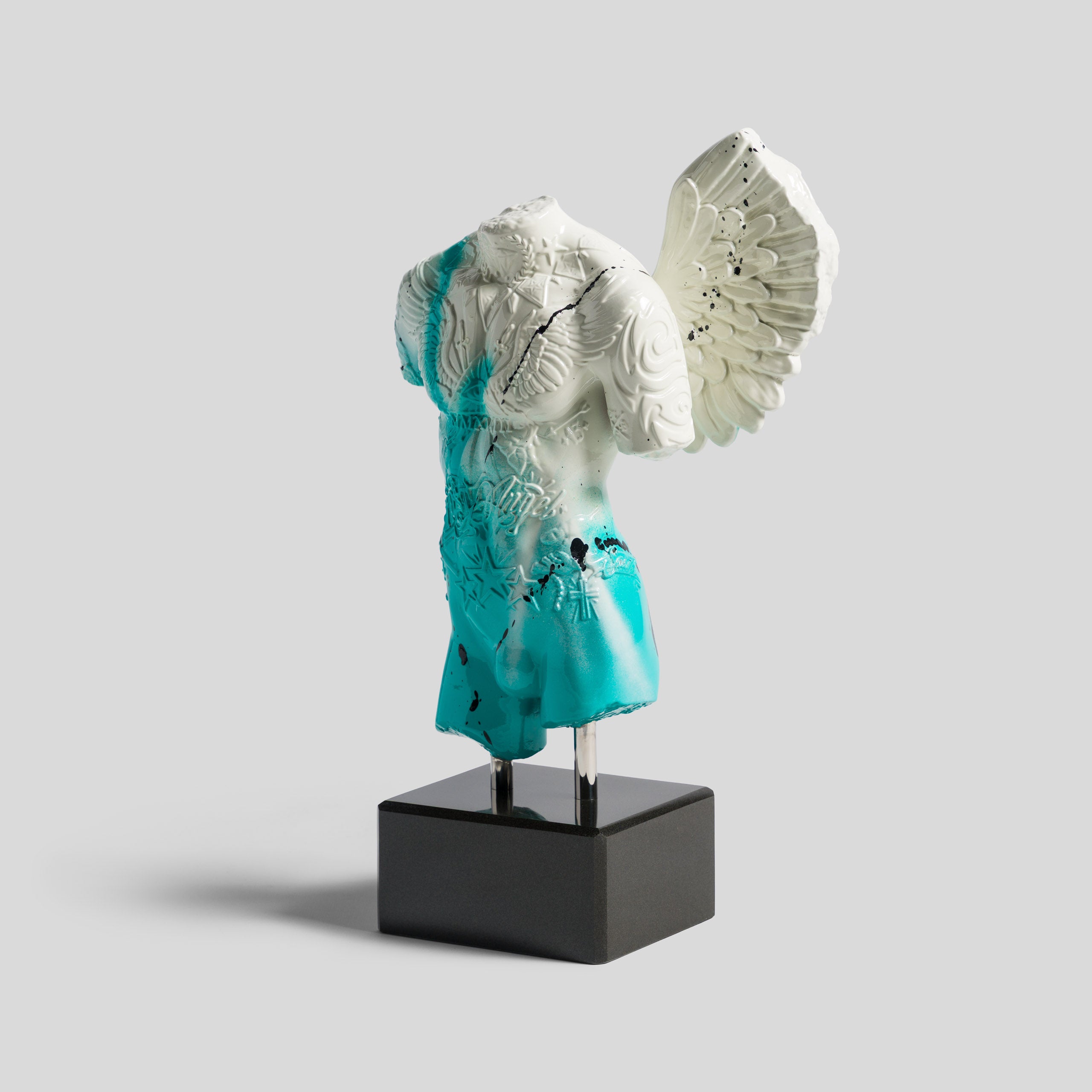Fallen Angel | Mini White & Aqua