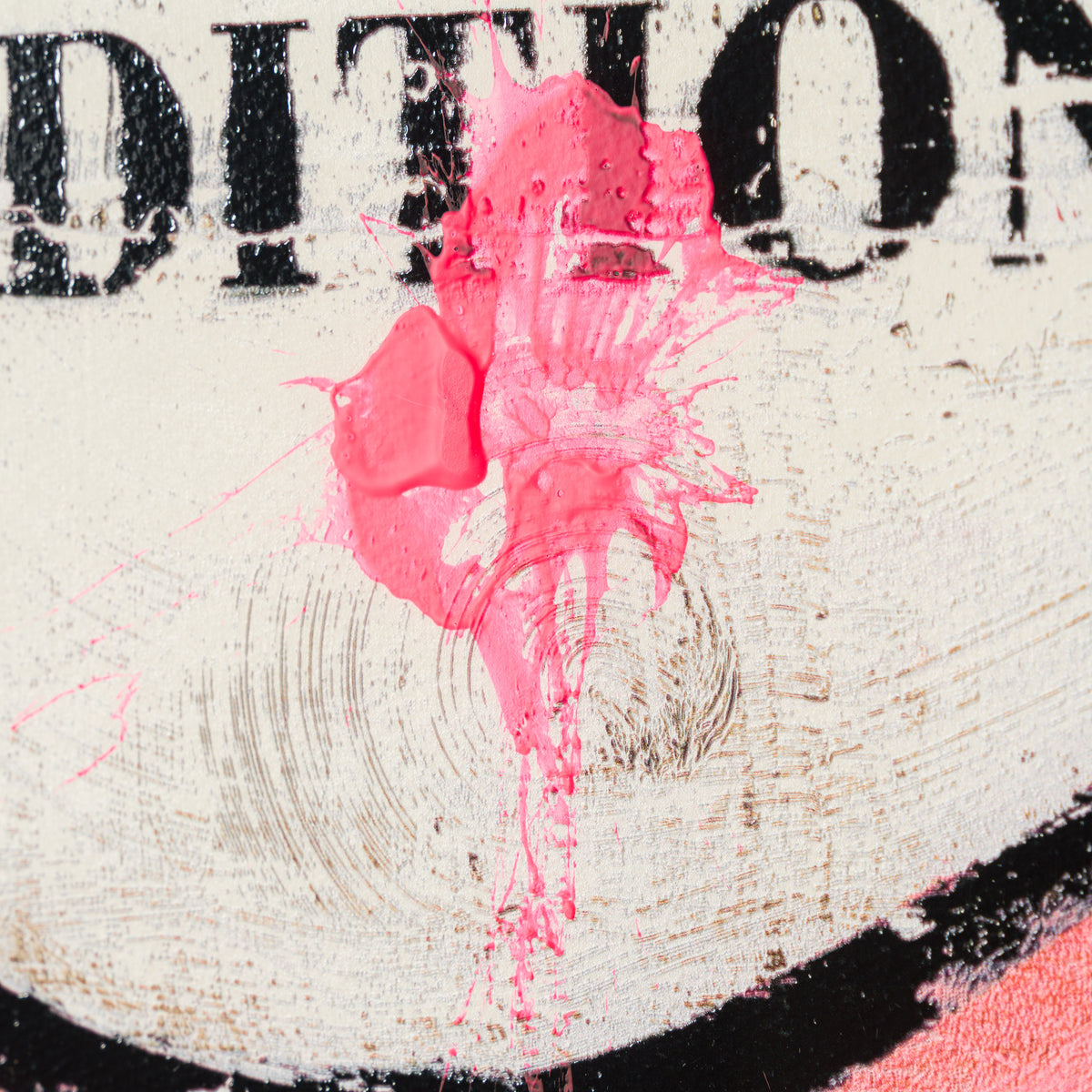 Shut Up and Kiss Me | Pink | Unique XVI