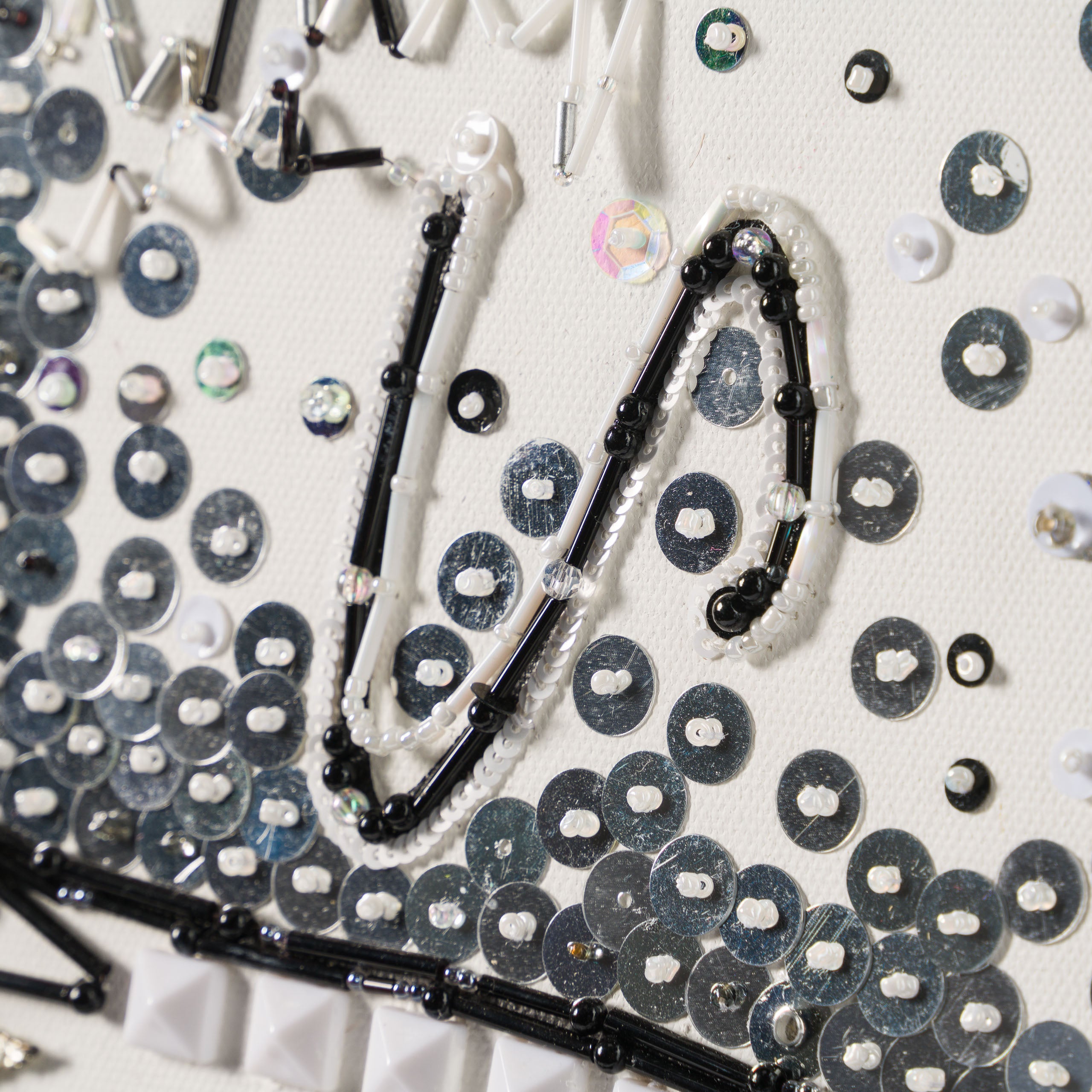 BGE ORI POR 34360 Identity Crisis 6 