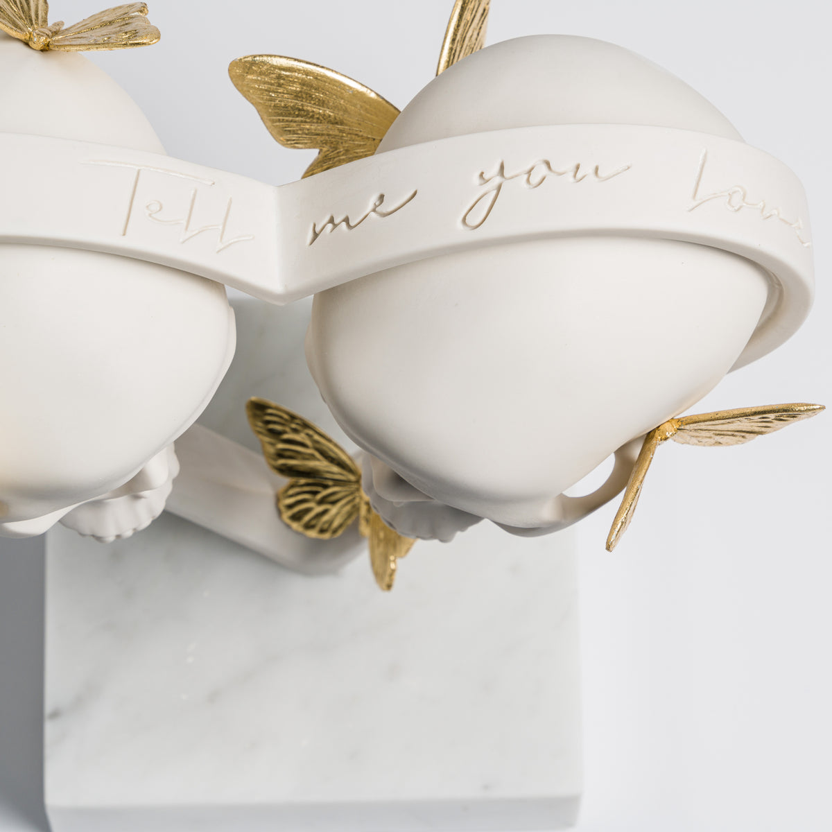 DLN 7 Look At Me Tell Me What You Love 