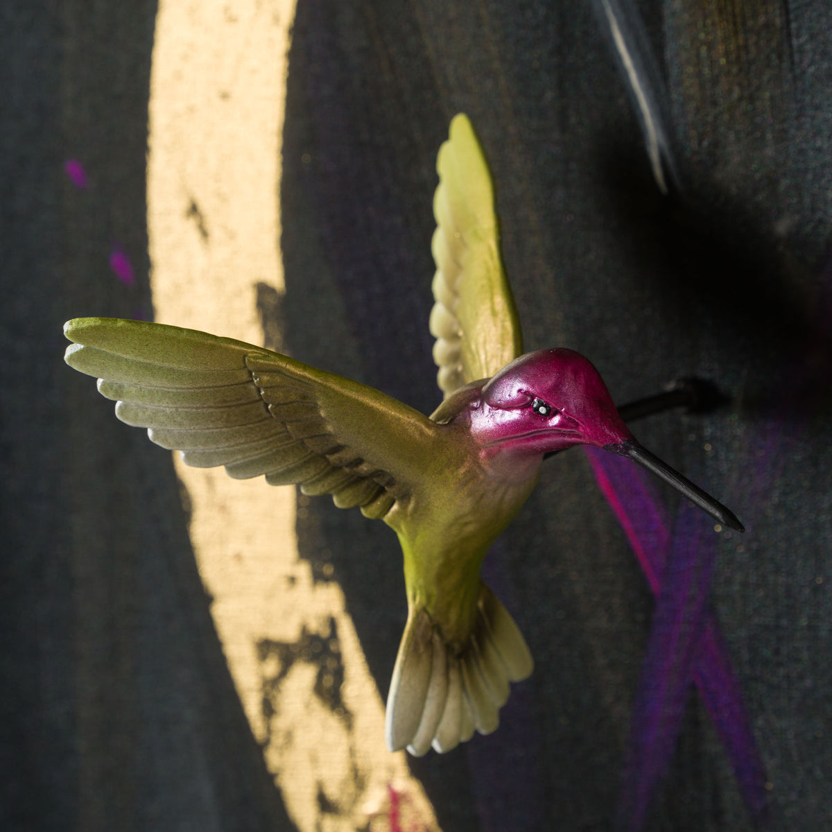 DLN ORI POR 30590 Not All Kings Wear A Crown (Black) 4 