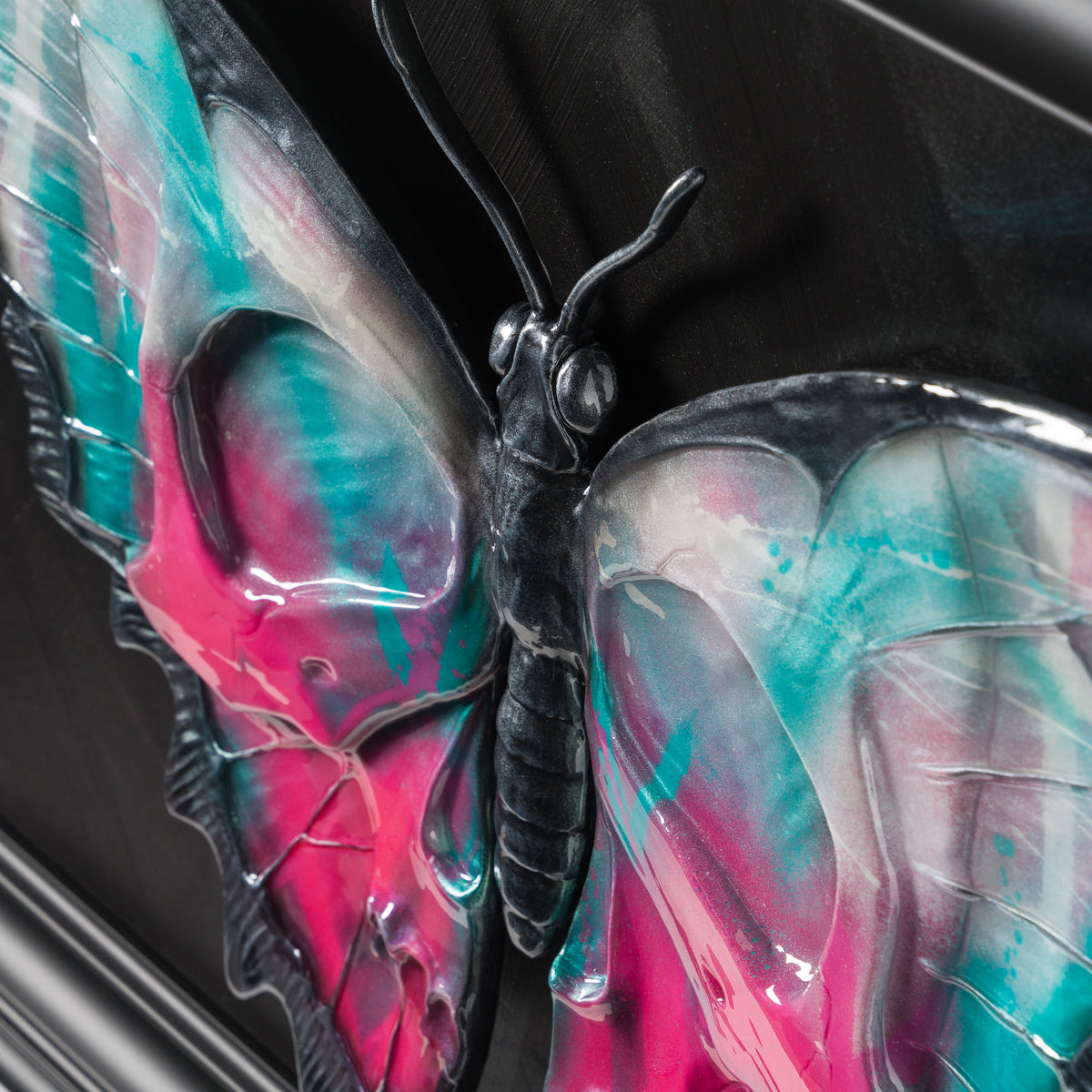 DLN ORI POR 31955 Skullfly (Pink And Teal Graffiti) 9 