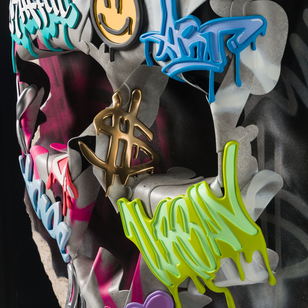 DLN ORI POR 33088 Urban Relic Skull (Black & Pink) 7 