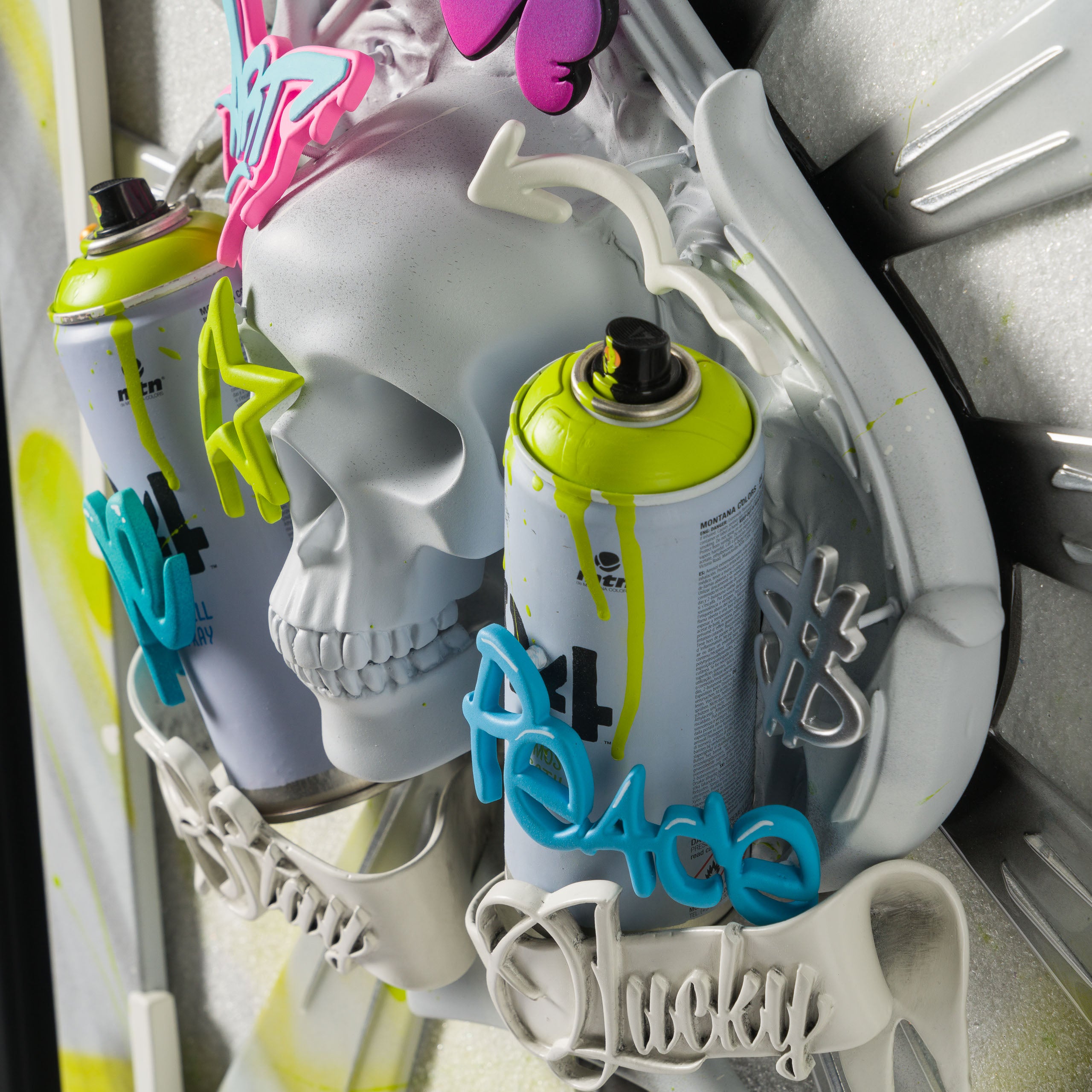 DLN ORI POR 33090 Stay Lucky (White & Lime Graffiti) 7 