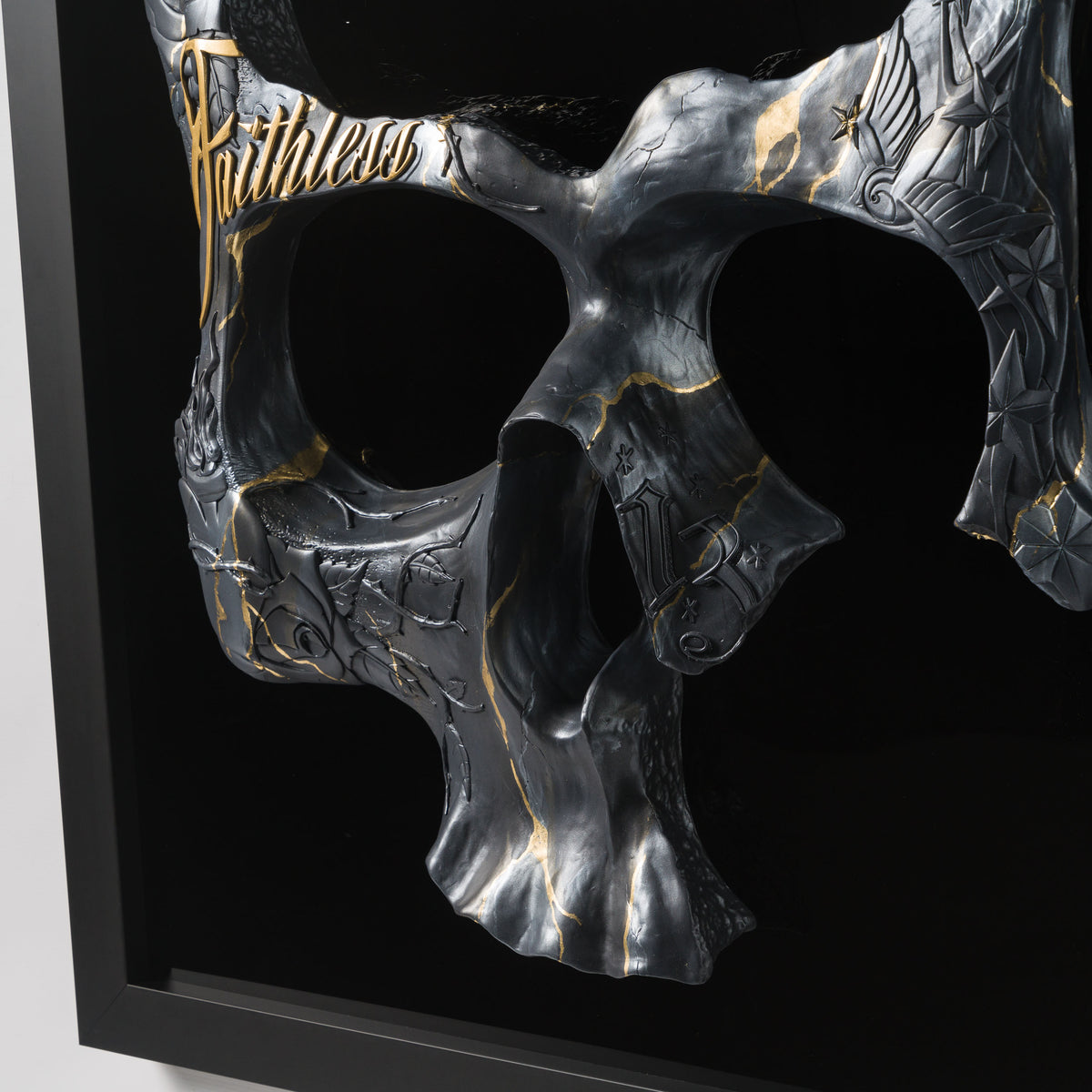 DLN ORI POR 33652 Faithless (Black Marble, Gold Veins) 6 