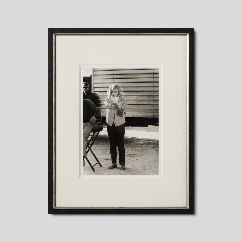 EAR MARILYN LEARNING HER LINES (21A) (SML) 1 