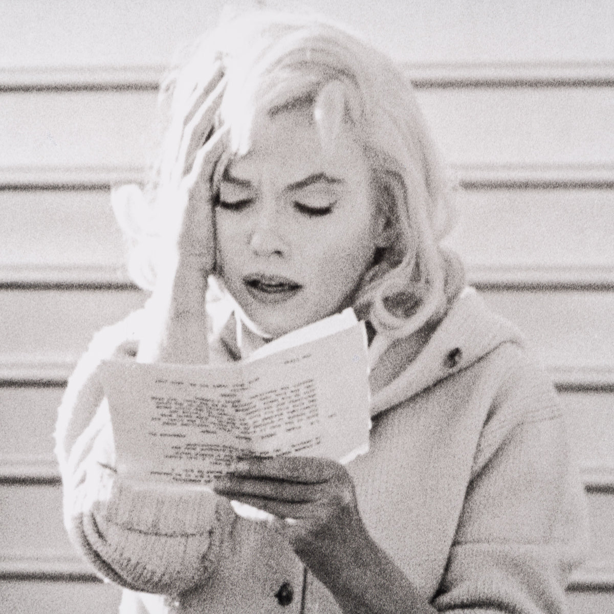 Product image 1 for eve-arnold-marilyn-learning-her-lines-21b-large