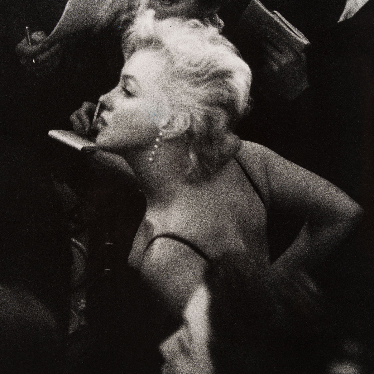 Product image 2 for eve-arnold-press-meeting-at-the-ritz-18b-large