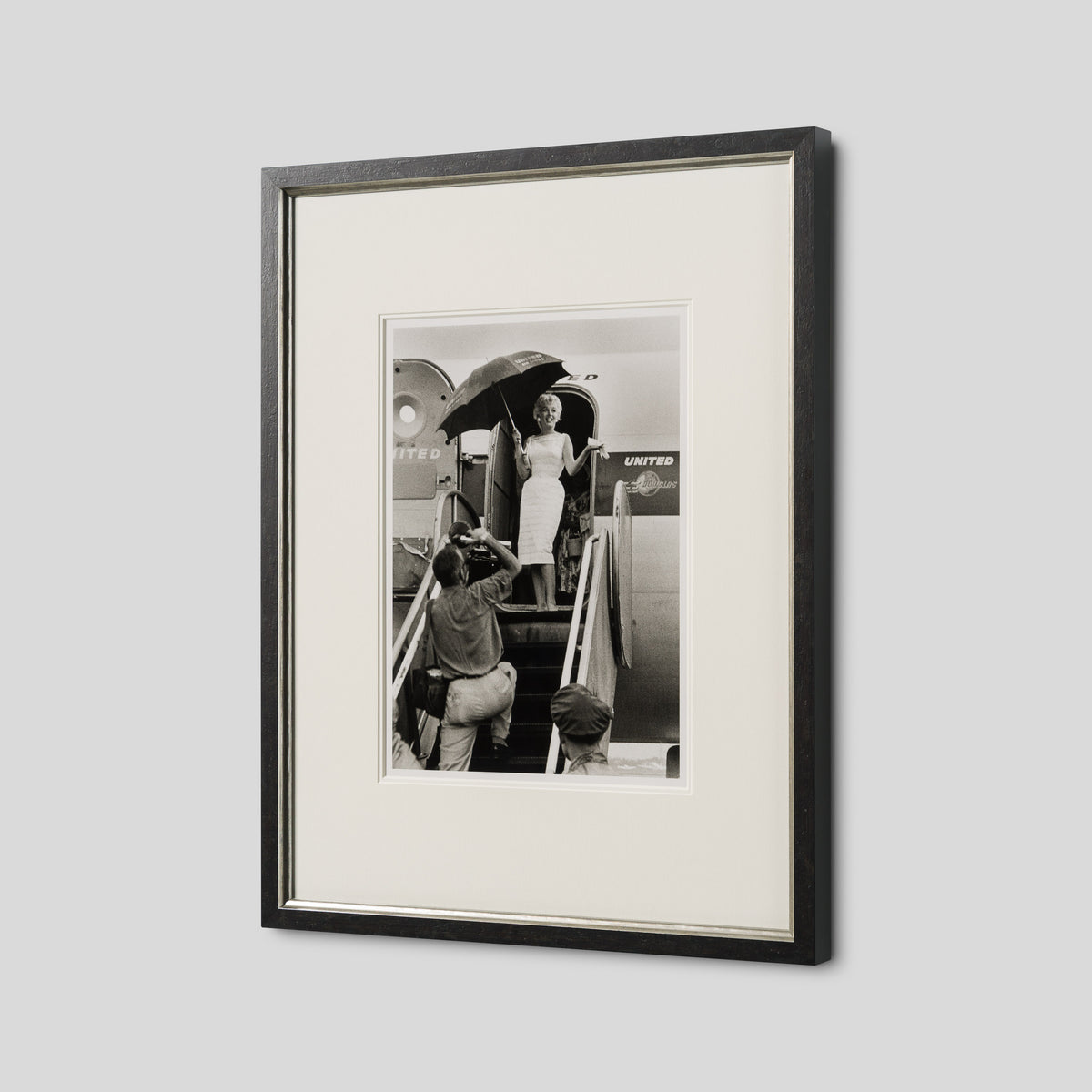 EAR PROMOTIONAL TOUR, ILLINOIS (1A) SML 2