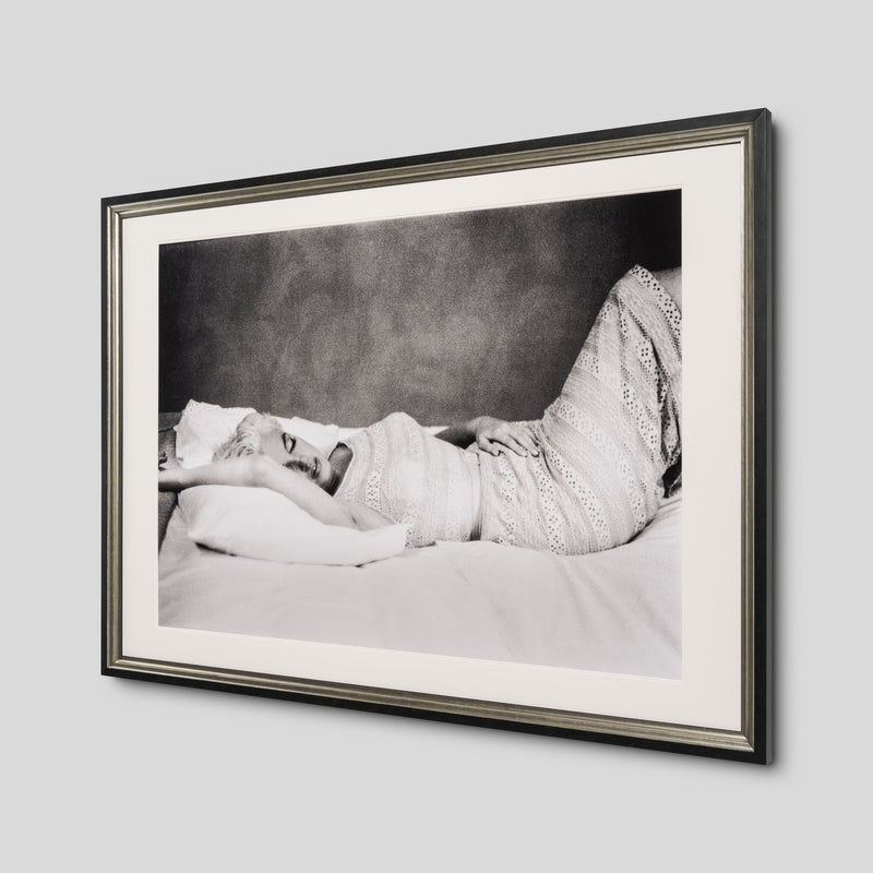 EAR RESTING AFTER A PLANE JOURNEY (23B) LRG 2