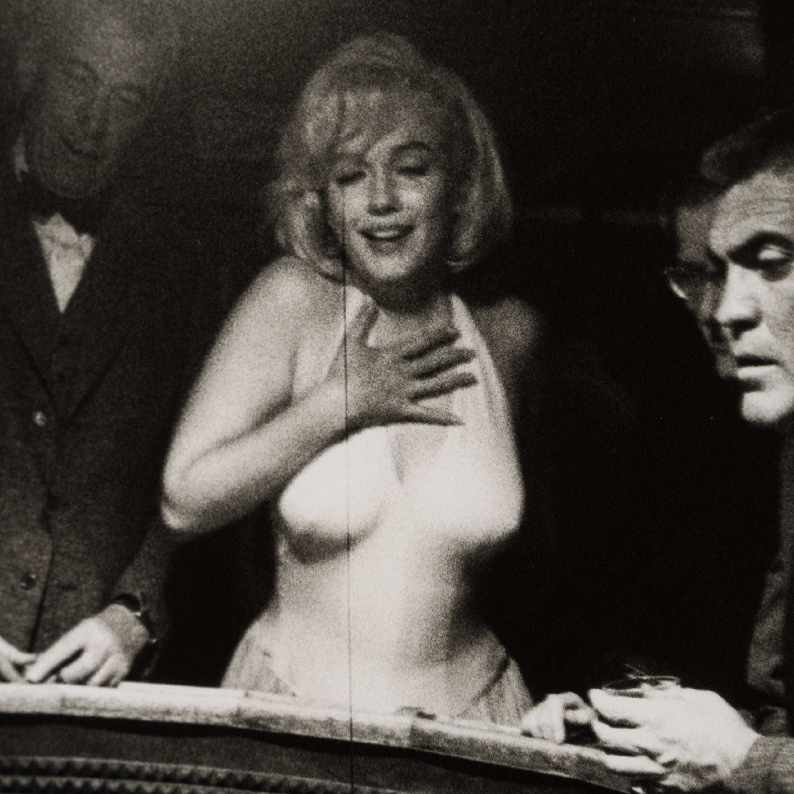 Product image 1 for eve-arnold-the-cast-crew-visit-the-casino-17a-small