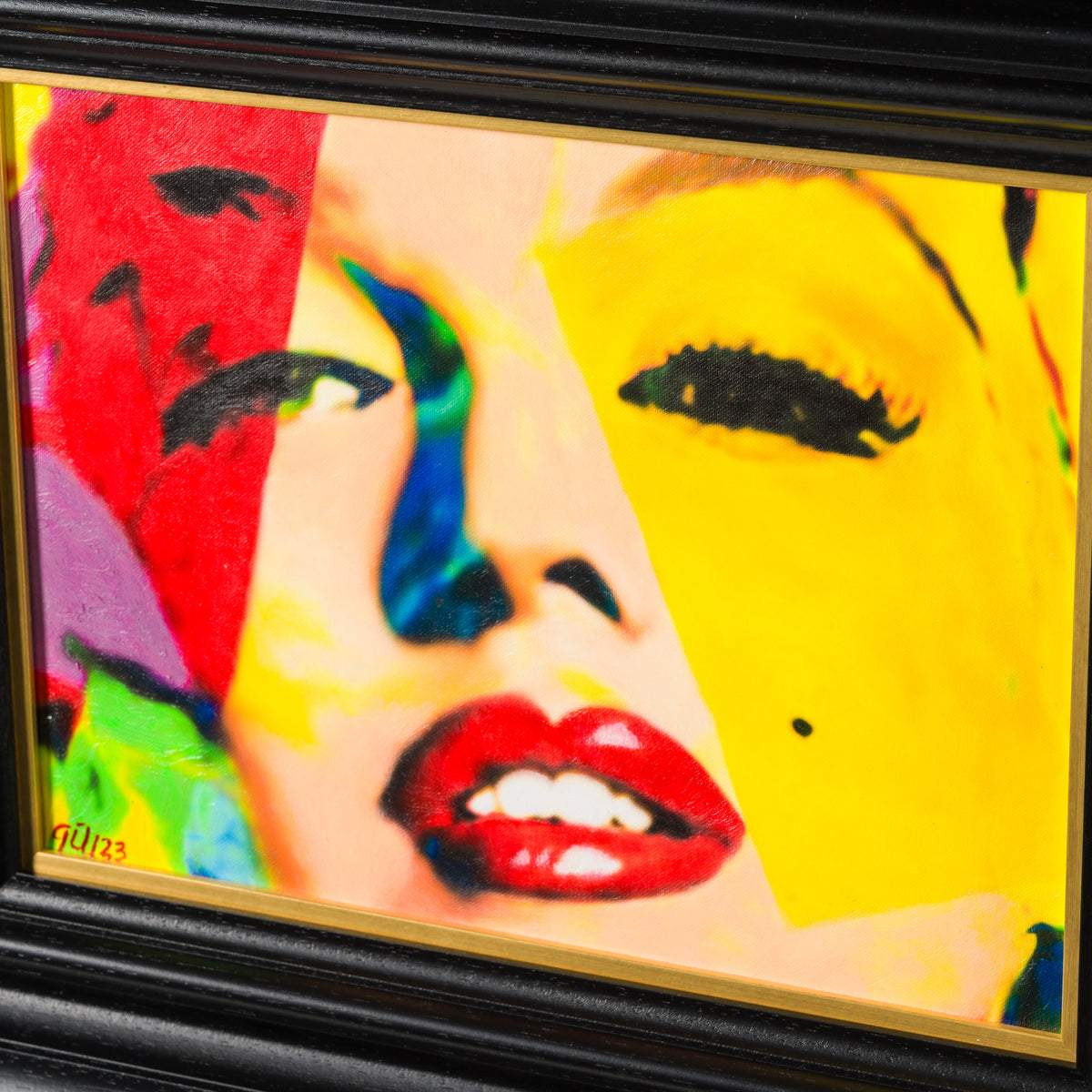 JGI ORI POR 34479 MM A Beautiful Critique Of Mass Iconology 2, 2023 (1734) 4 