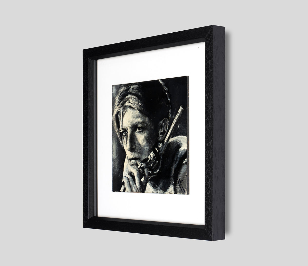 JJO ORI POR 28645 2 The Man Who Fell To Earth 