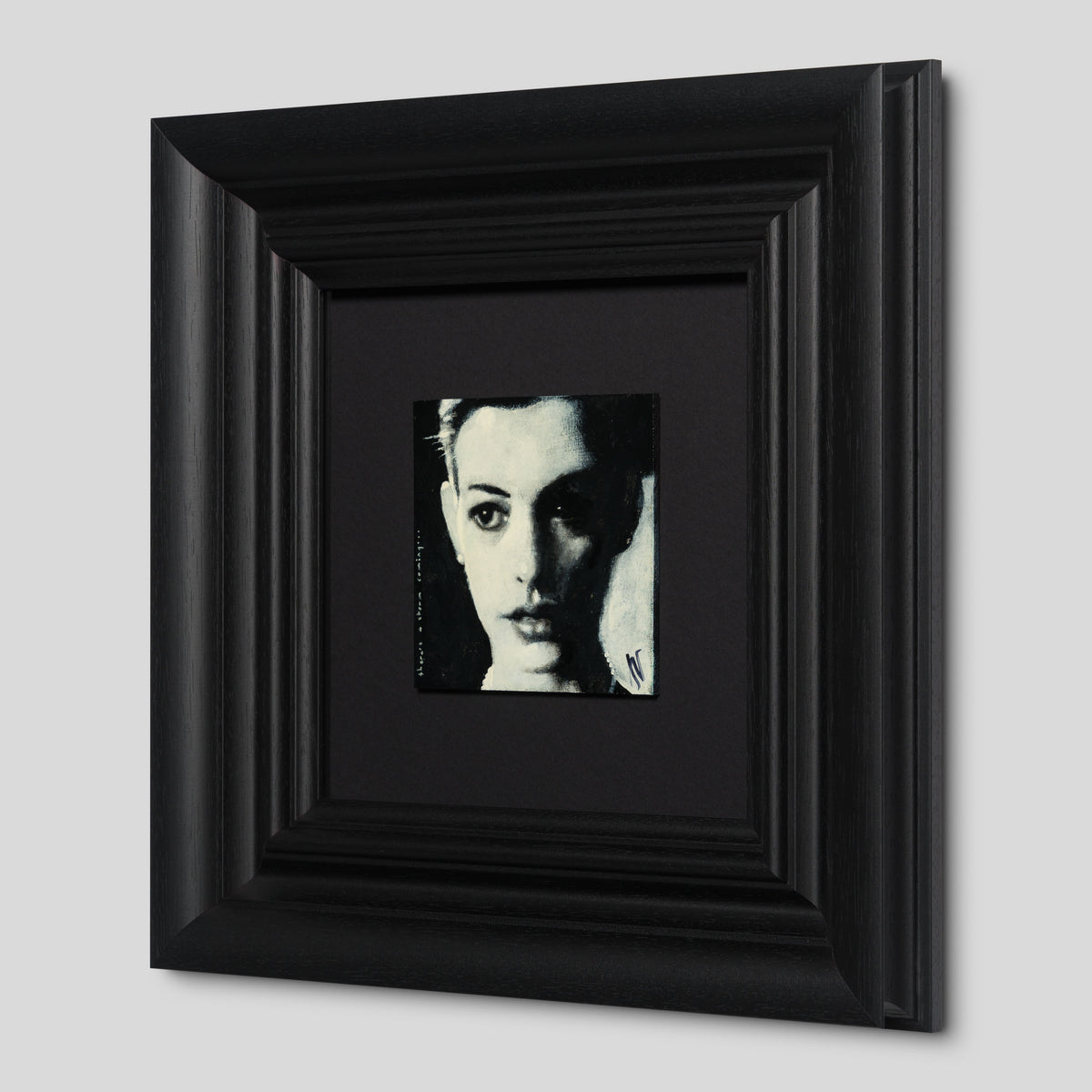 JJO ORI POR 31812 Anne Hathaway #2 2 