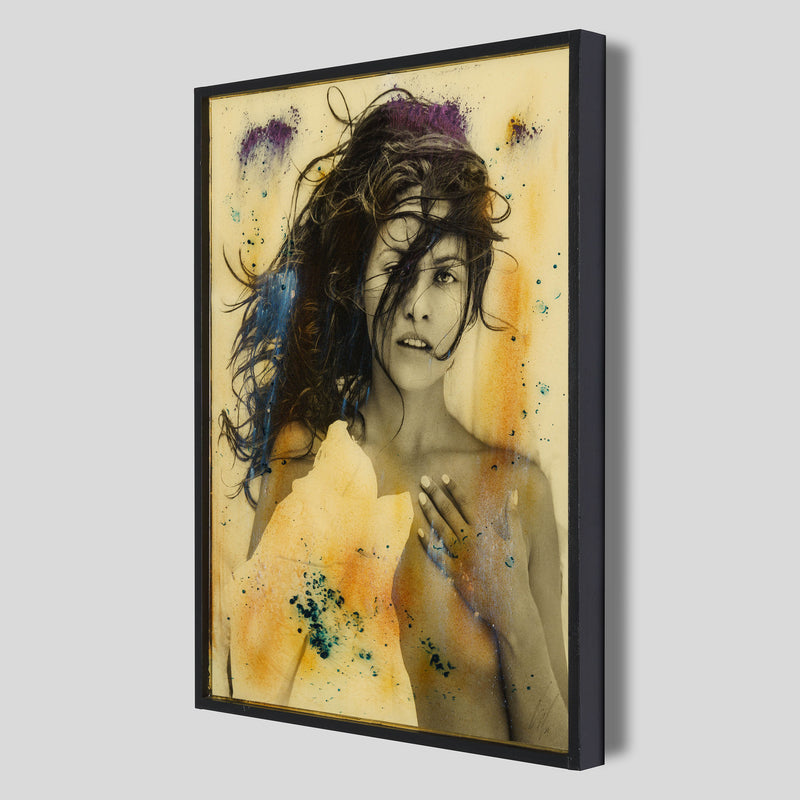 MAZ ORI POR 08483 2 Magenta Ghost 