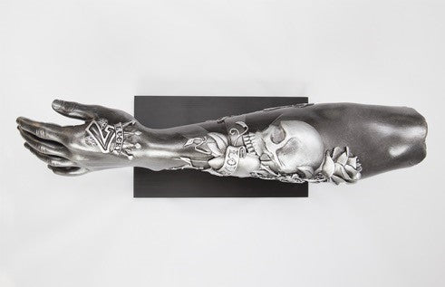 Modern Relic Arm (Skull And Roses) (Picture No 2)