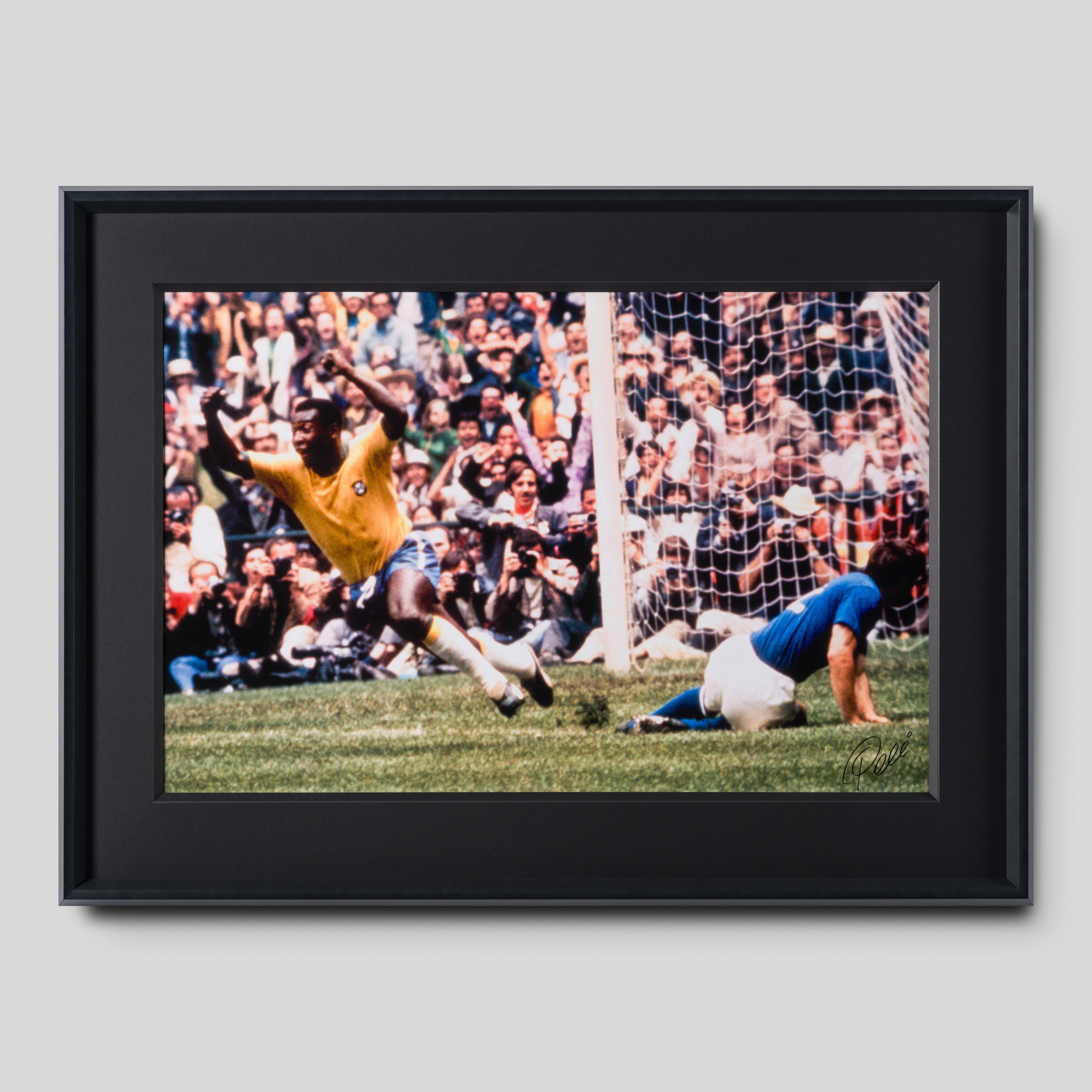 PEL SLE POR 05056 1 Pele Scores! 30x40 