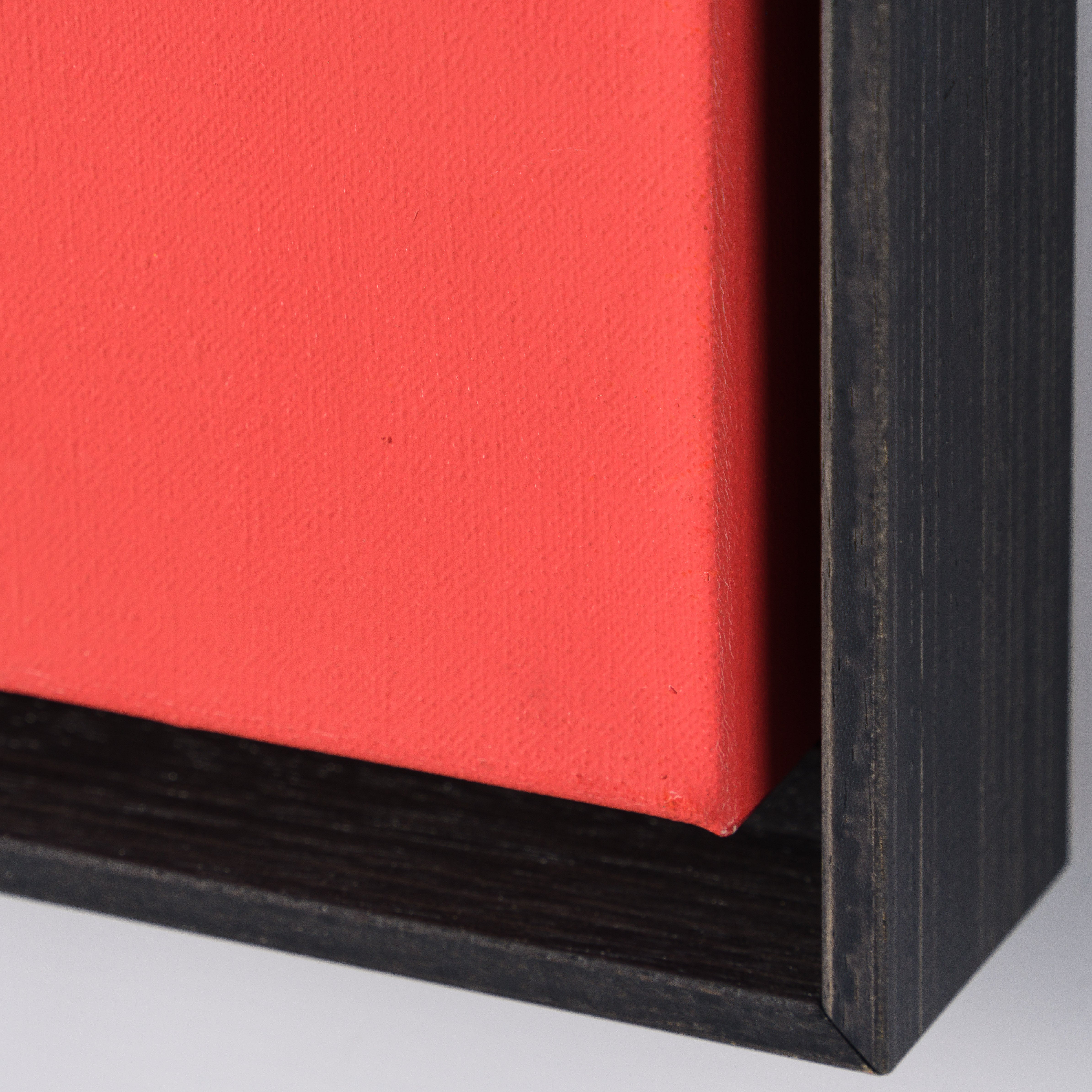 PSE SIL POR 21304 4 Little Electric Chair   Naphthol Red 