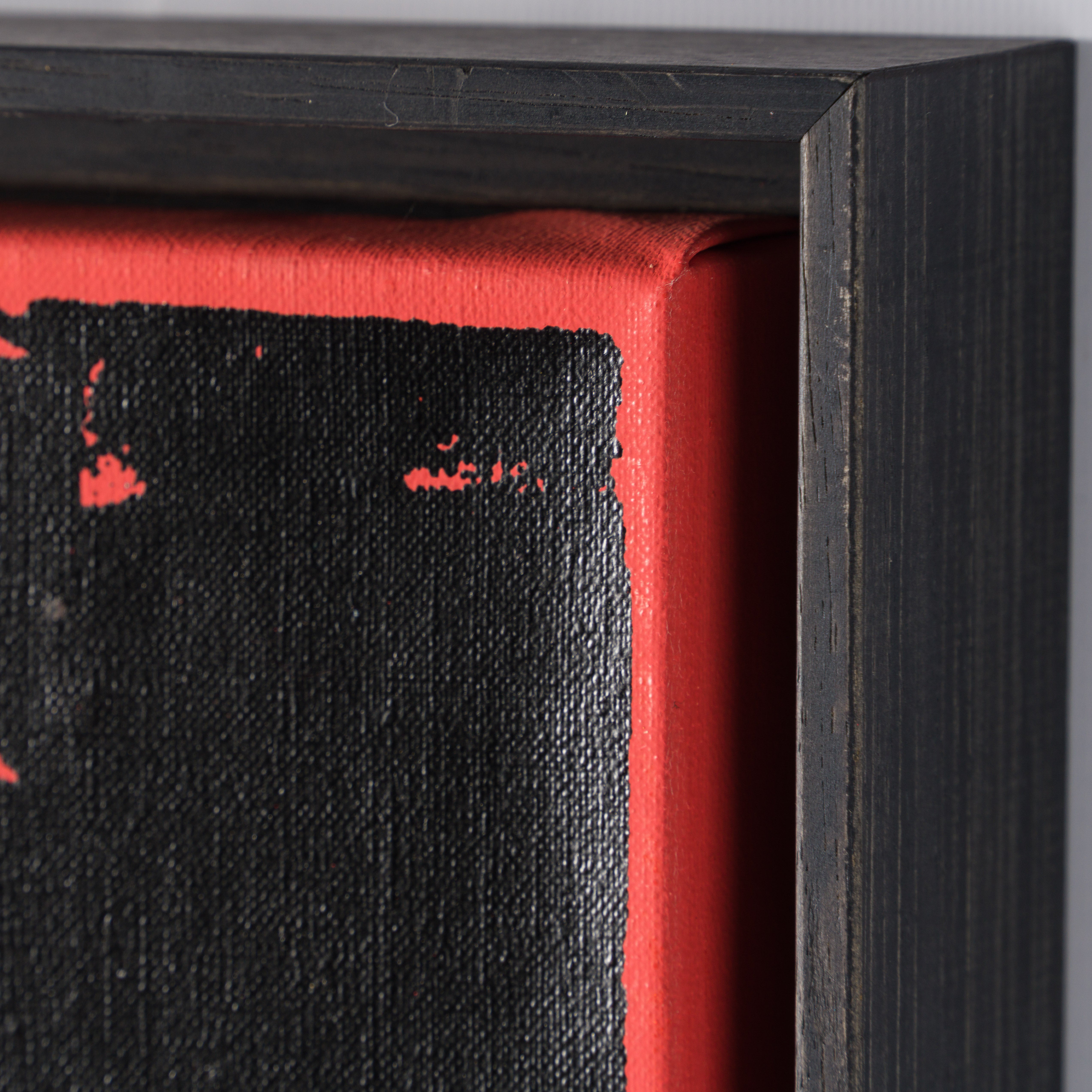 PSE SIL POR 21304 5 Little Electric Chair   Naphthol Red 