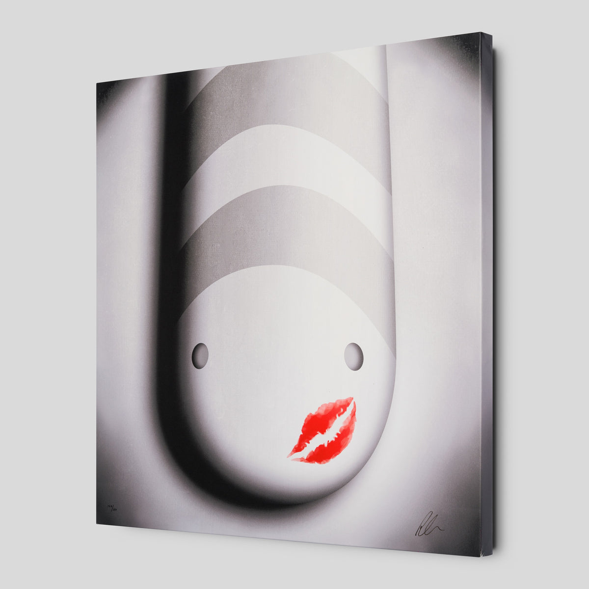 PSM SLE HUM 74526 2 The Kiss 