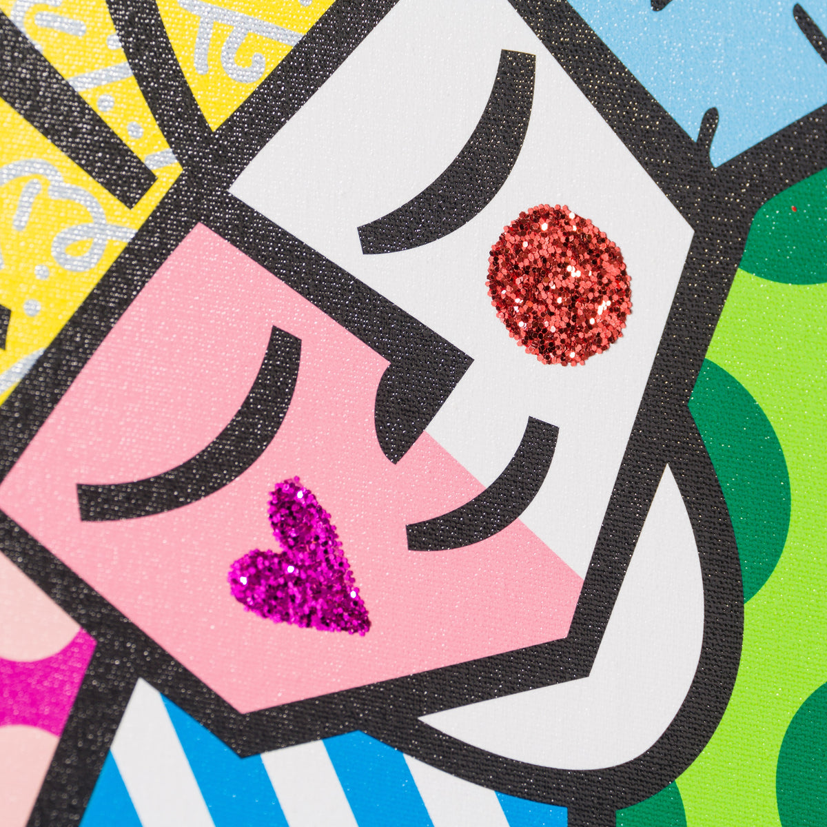 RBR SLE HUM 18243 4 Big Heart   Hand Embellished 