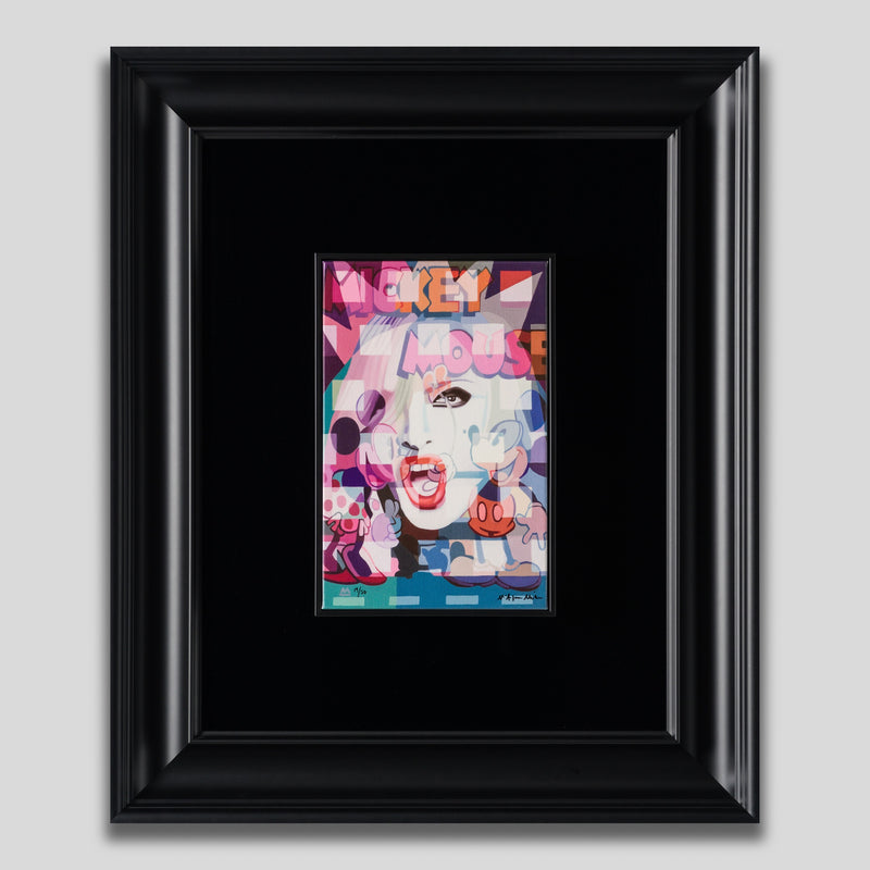 SMM SLE POR 98476 1 Striking The Pose   Boxed Canvas 