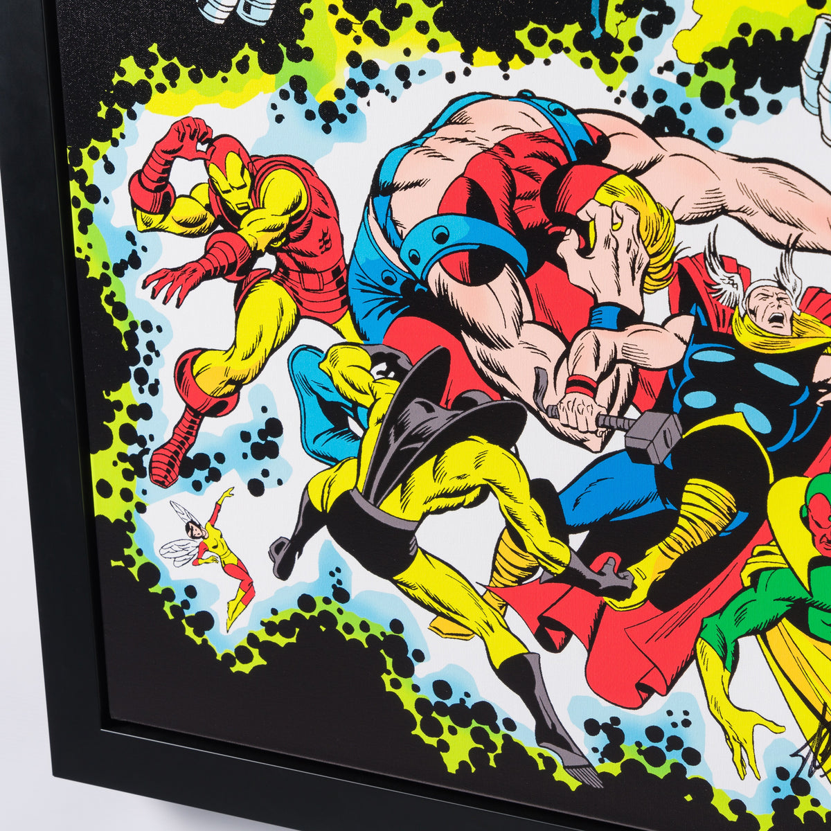 STL SLE HUM 97507 5 The Mighty Avengers #67   Die, Avengers Die!   Boxed Canvas Edition 