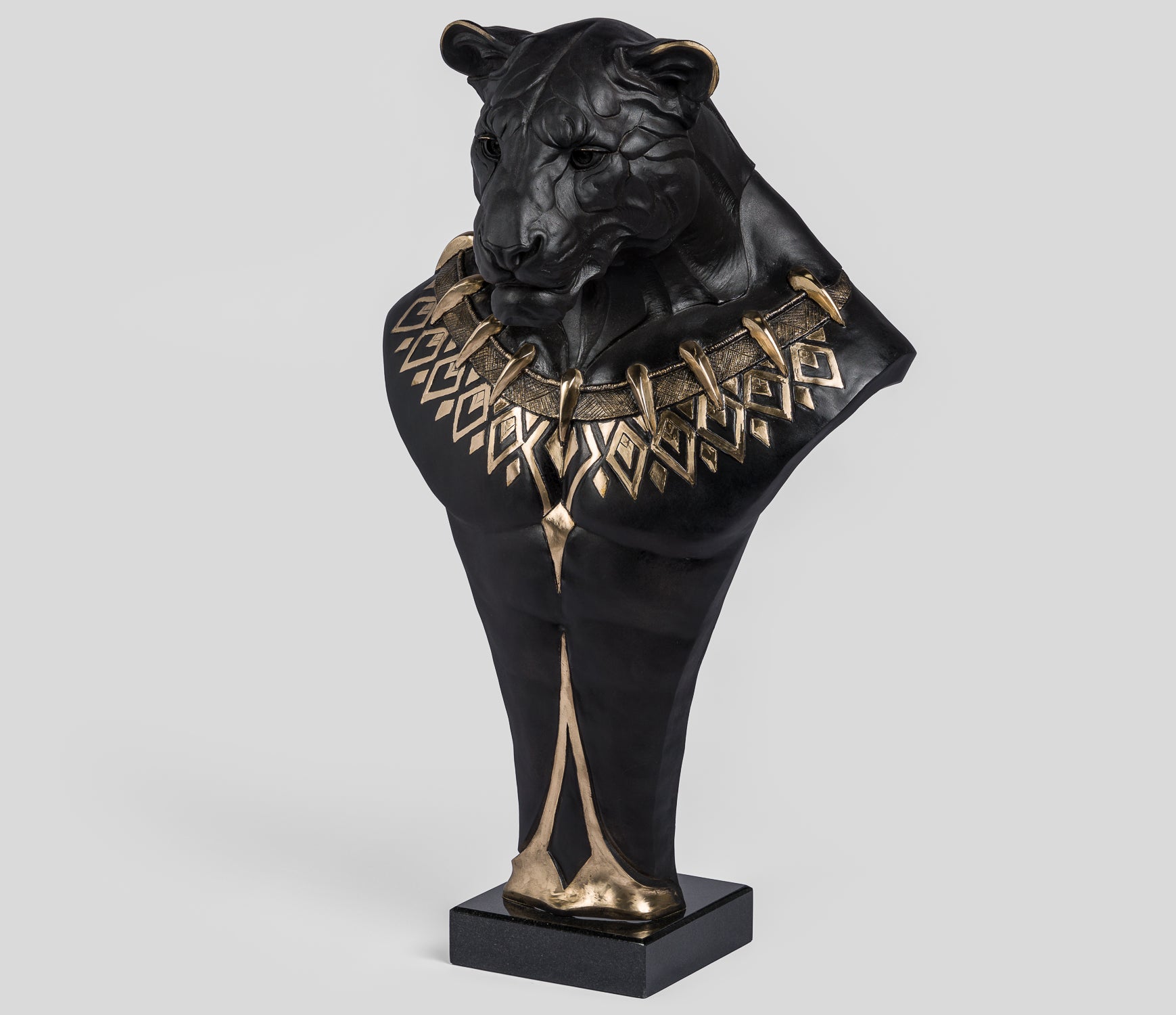 SWI SCU WWL 28054 3 Power (Black Panther) 