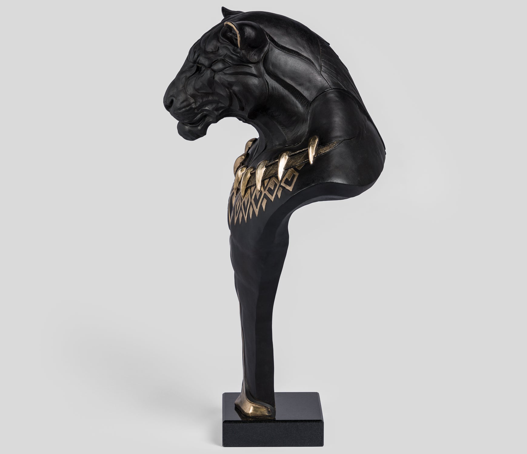 SWI SCU WWL 28054 4 Power (Black Panther) 