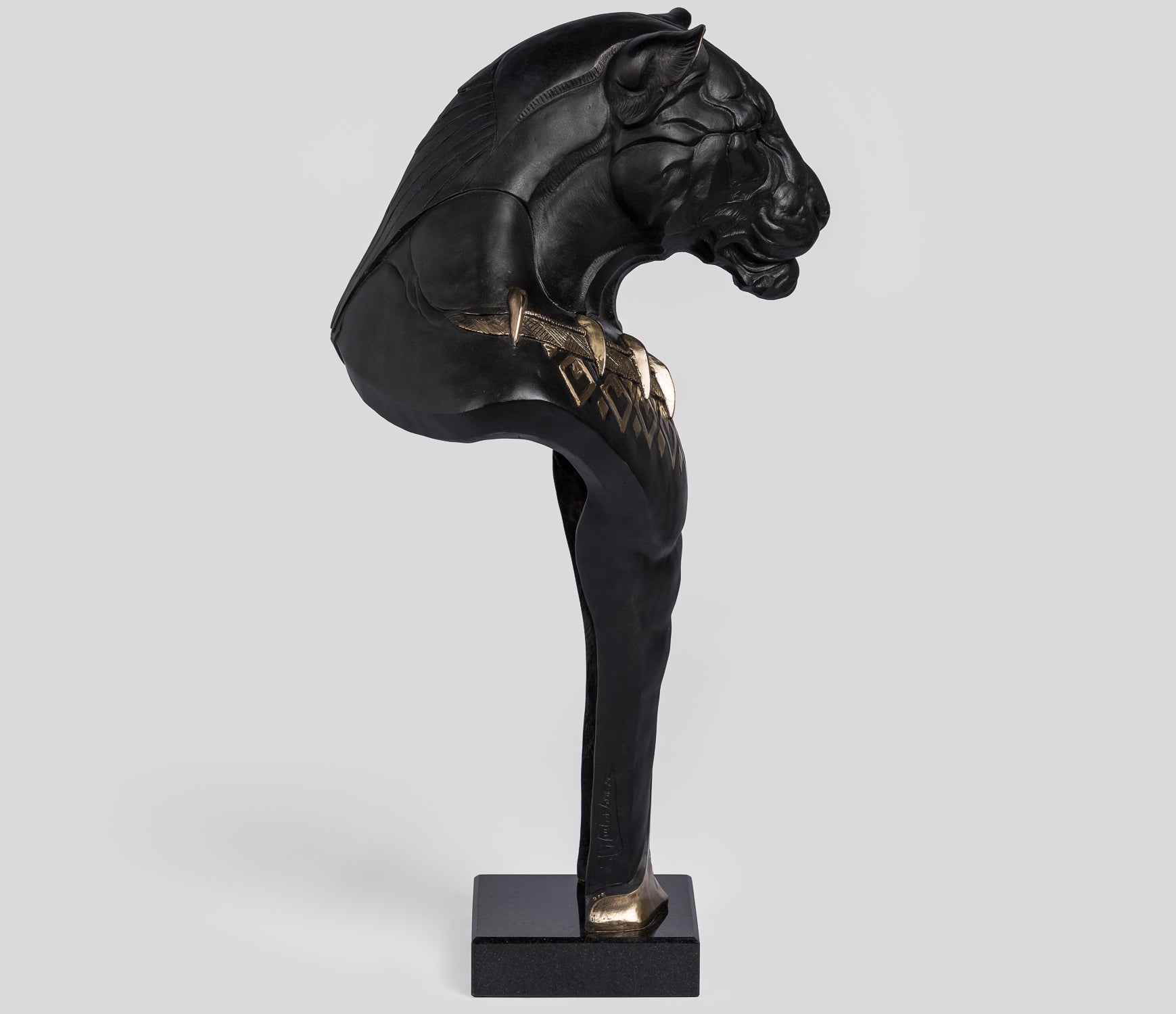 SWI SCU WWL 28054 7 Power (Black Panther) 