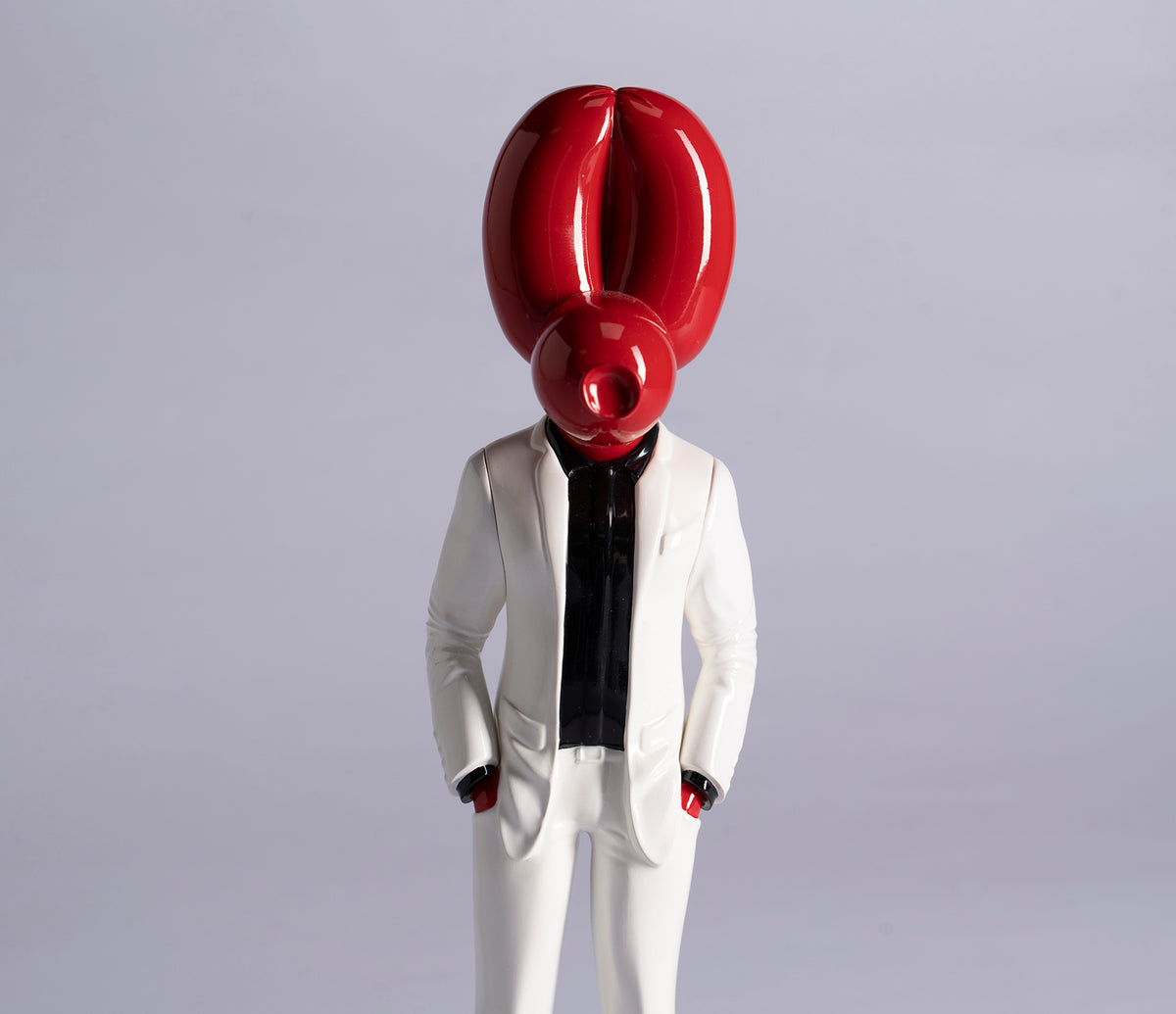 WHN SCU HUM 27865 9 Jeff Balloonski White Suit 