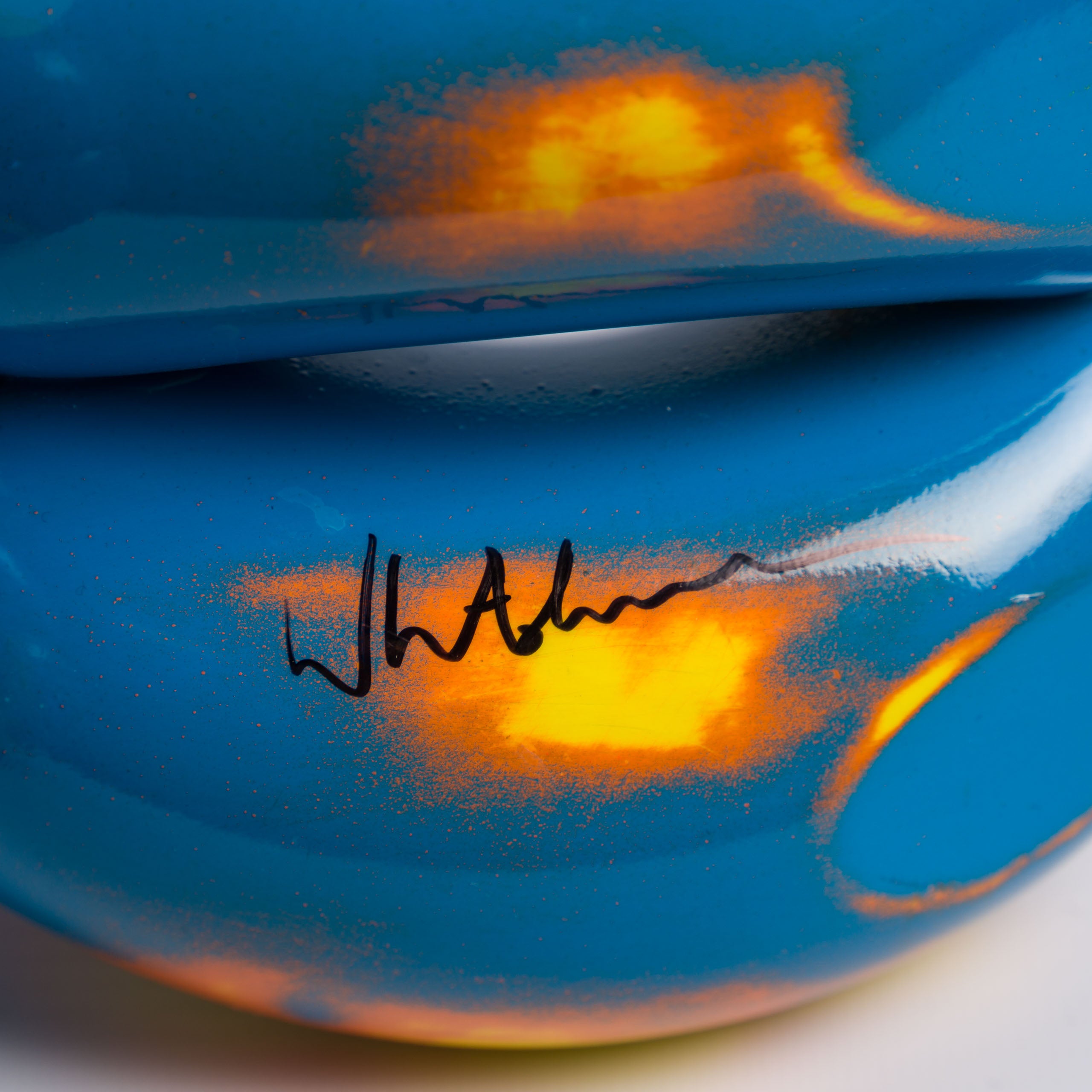 WHN SCU HUM 31531 Multi Layered Downward Balloon Dog 7 