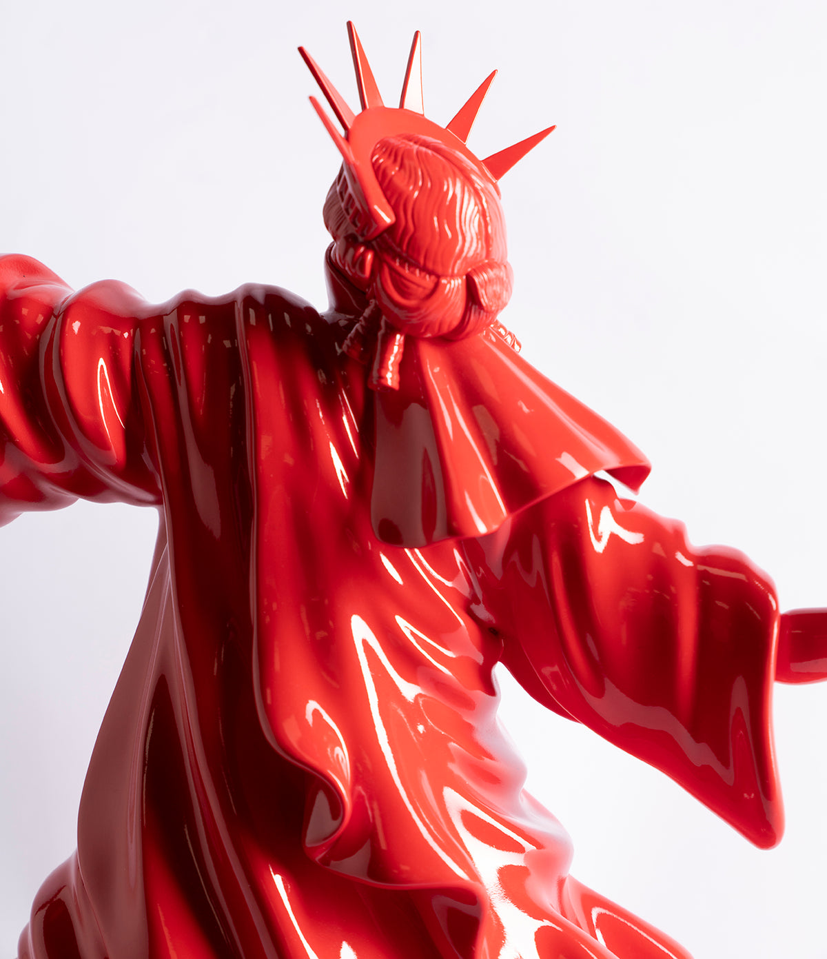 WHN SCU POR 27925 8 Riot of Liberty (Red) 