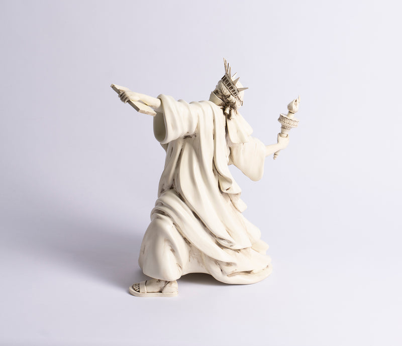 WHN SCU POR 27926 5 Riot of Liberty 