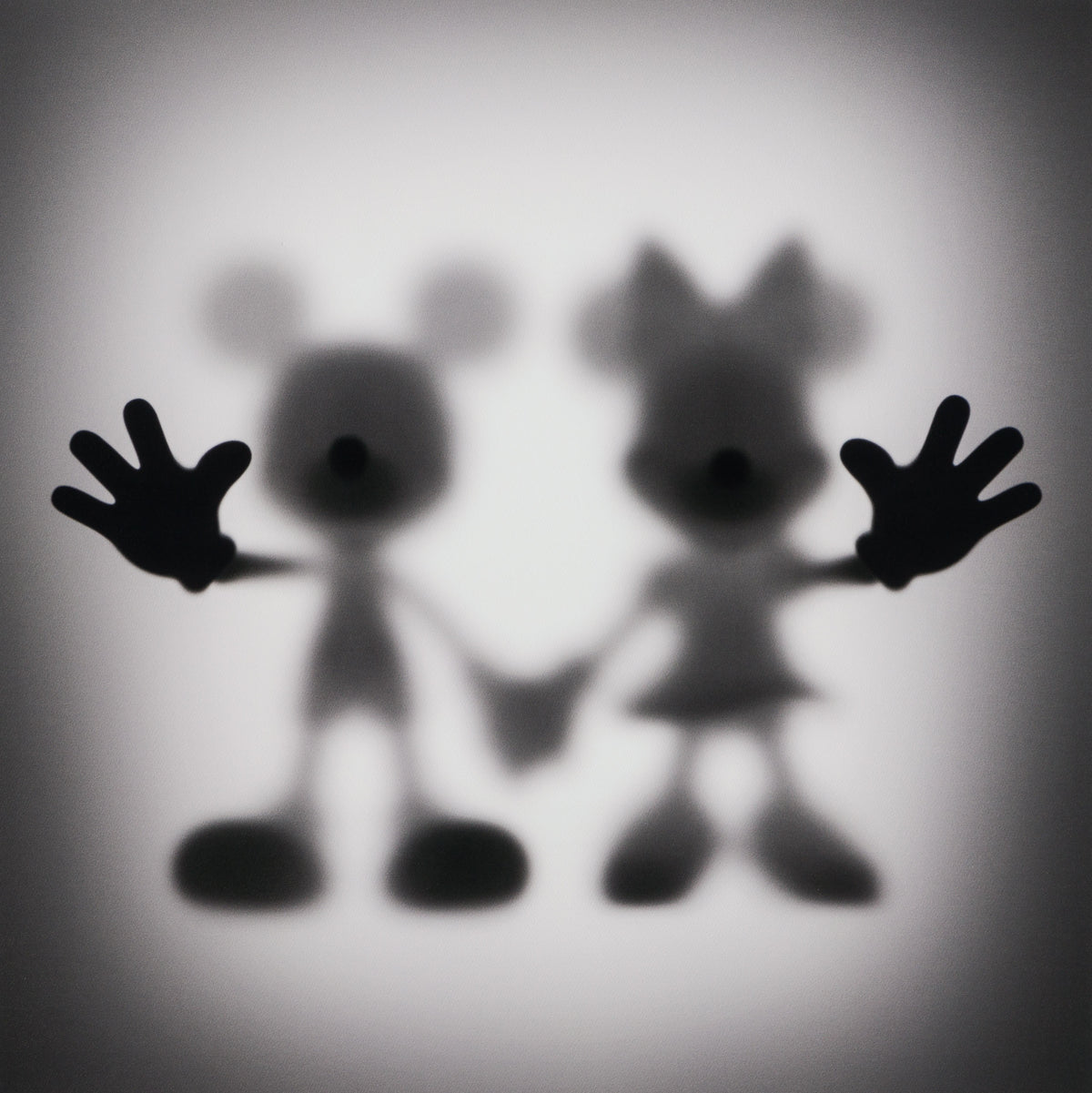 WHN SLE HUM 26990 Mickey   Minnie 90 x 90 31 