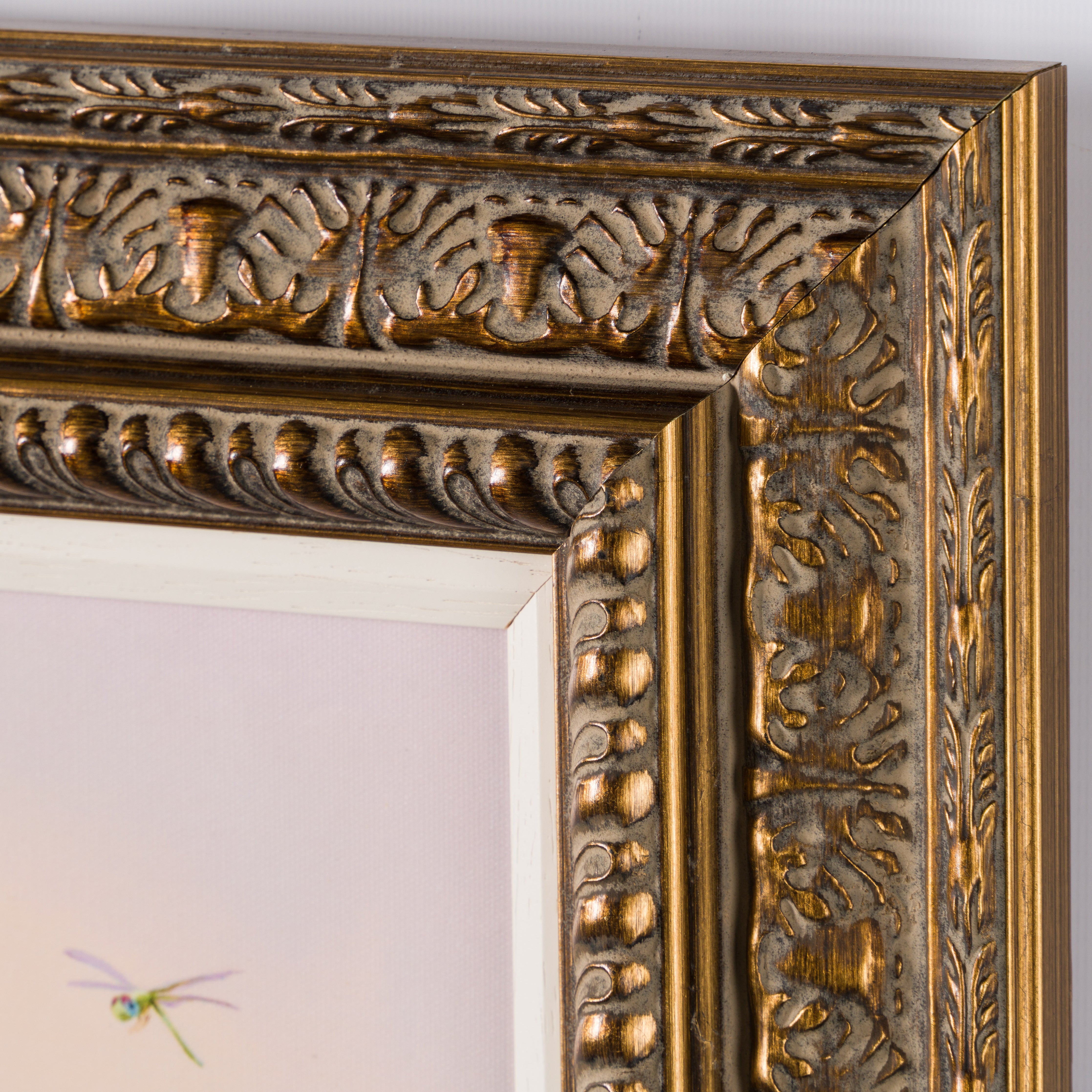 XWA SLE POR 13225 6 Under Cover 